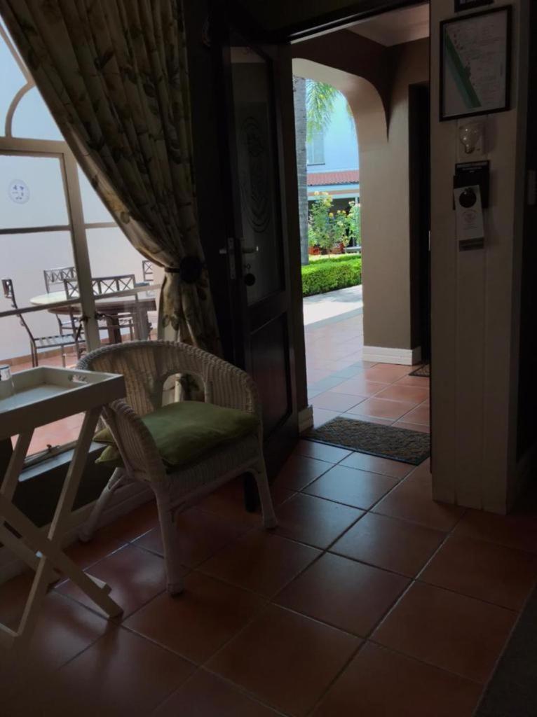 Casa Grande Guest Lodge Brits Exterior foto